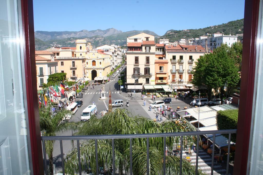La Casa Dell'Orologio - Main Square Hotell Sorrento Rom bilde
